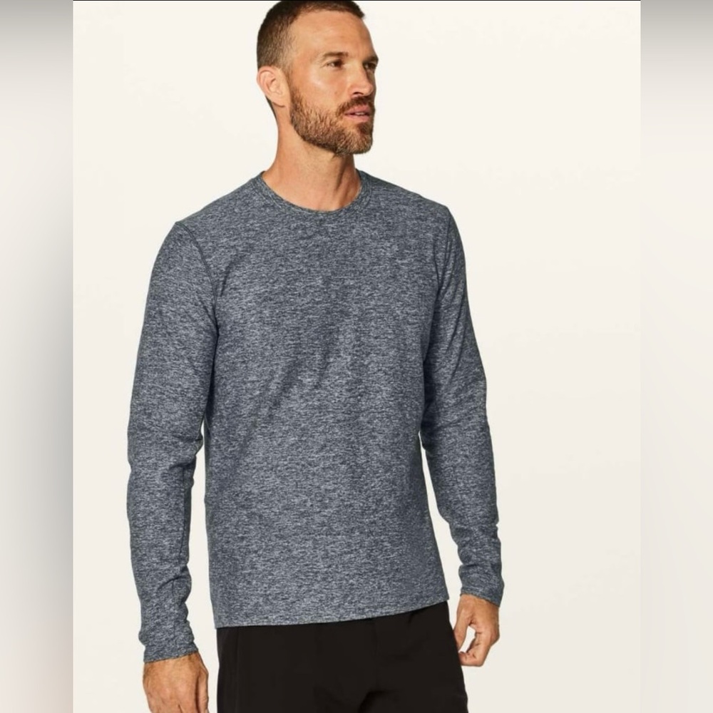 Lululemon Surge Warm Long Sleeve Shirt Men's M Gray Crewneck Pocket Performance